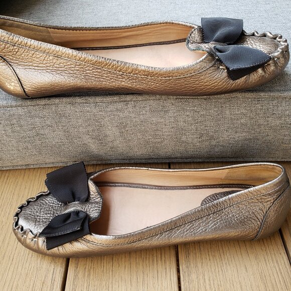 EUC Kate Spade NY Leather Ballet Flats Loafer Moccasin w/ Bow Metallic Gold (7) - Picture 5 of 10